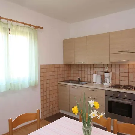 In - Insel Krk 44630 Apartman *